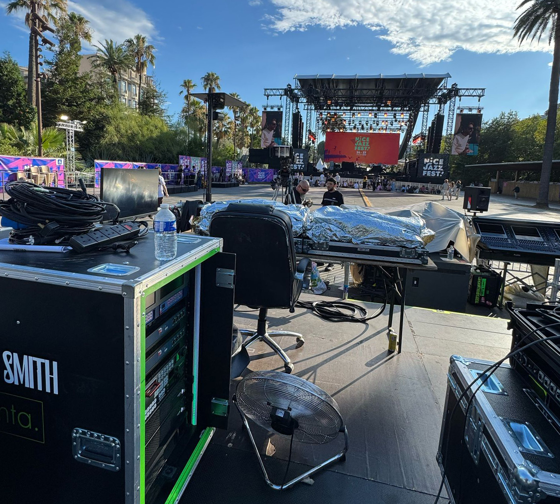 Jorja Smith, Falling or Flying World Tour